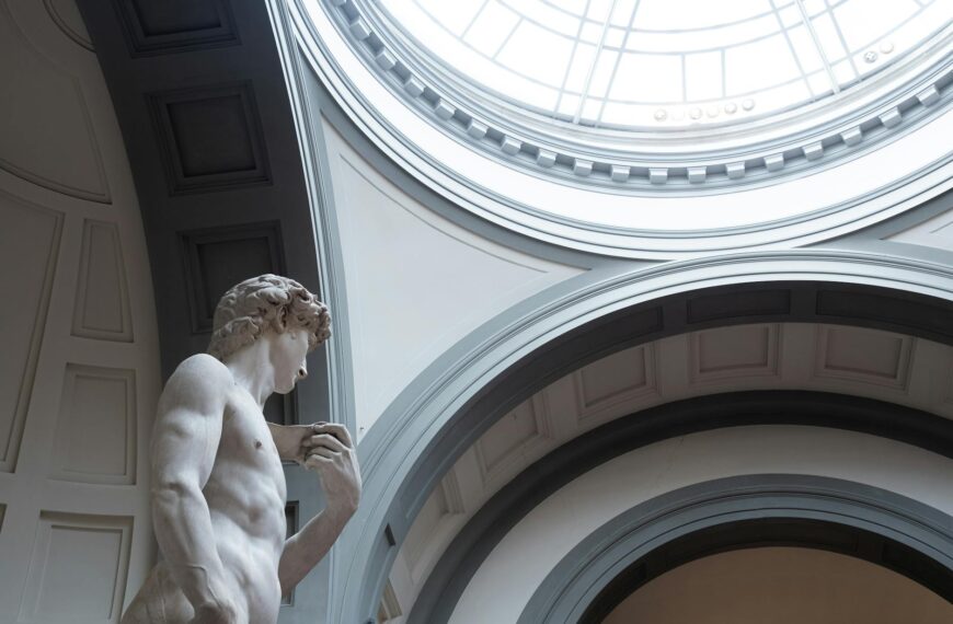 Thieves Steal Renoir, Cézanne, Matisse&hellip;